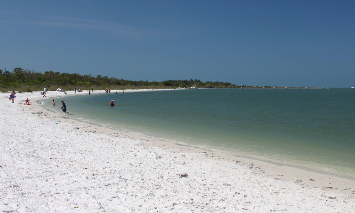 Fort Myers Beach Apartment | Lover's Key Beach Club luxury condo on private beach