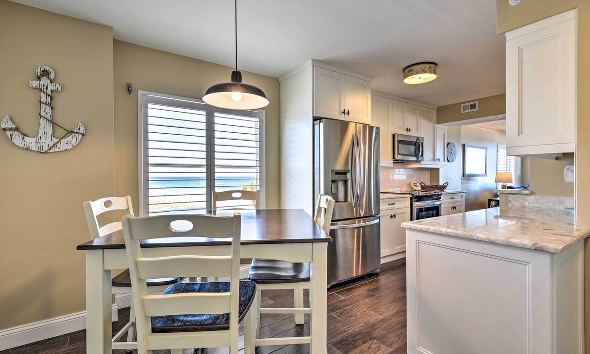Seawinds Condo Condo | Luxe Oceanfront Condo w/Pool, Beach Access + Gear