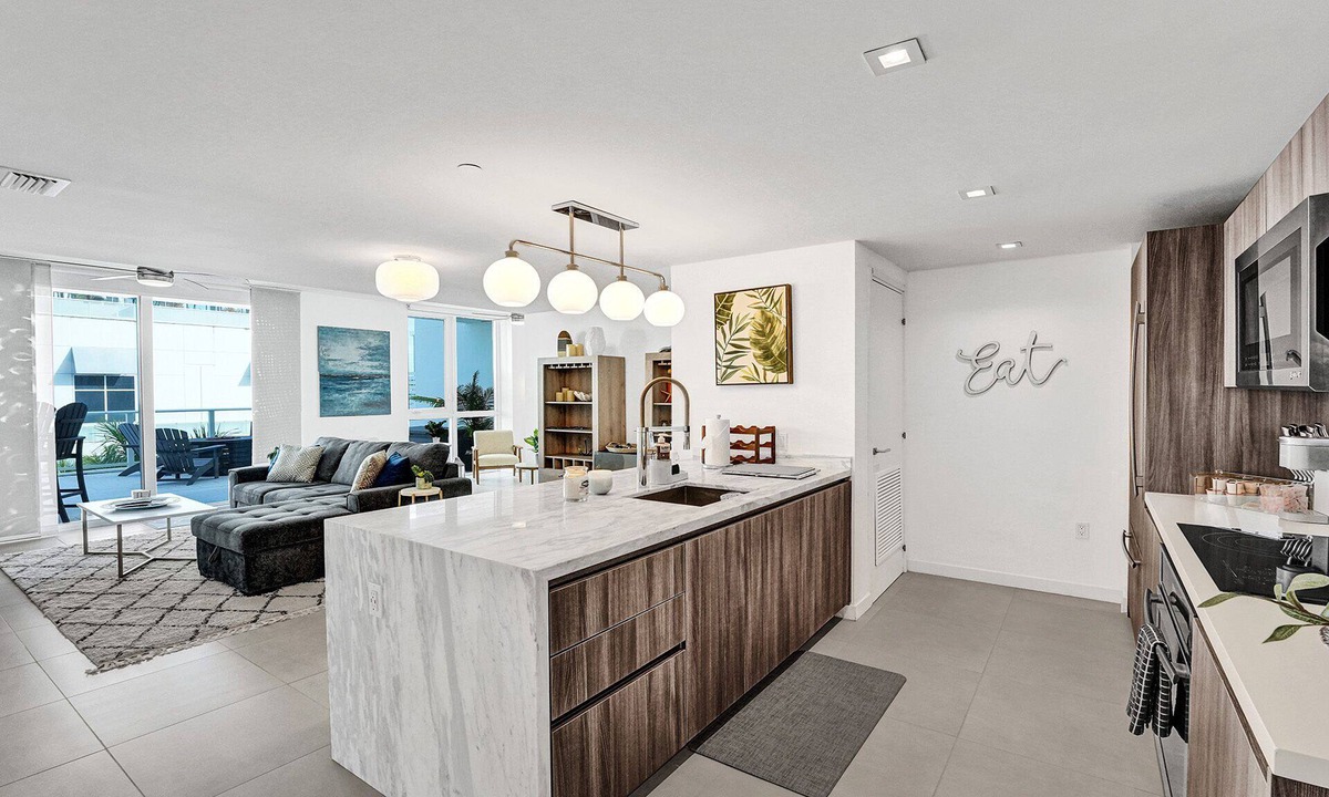 Central Beach Condo | Luxury Condo On The Beach. Huge Private Balcony. 5-Star Amenities