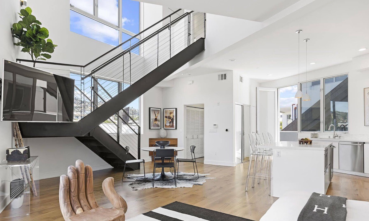 Tri-West House | Luxury Design Penthouse Loft at Melrose Place