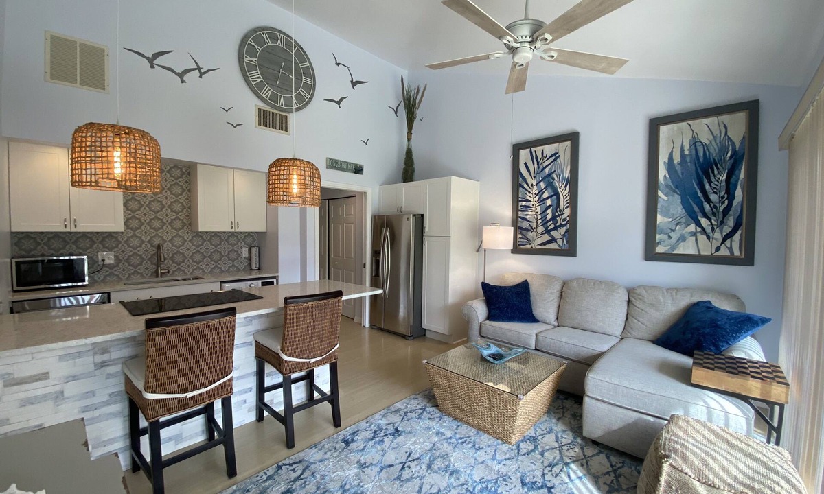 The Meadows Villa | Luxury Golf Retreat in Sarasota – Elegance, Comfort & Prime Location