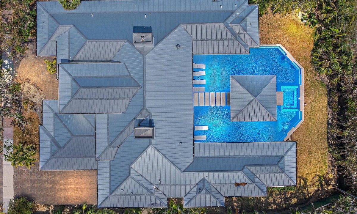 Saint Armands Key House | Luxury Resort-Like Home at St. Armands Circle and Lido Key Beach