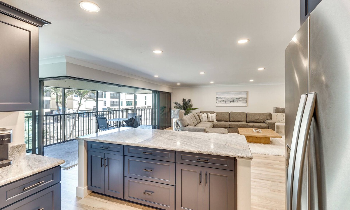 Sanibel Apartment | Luxury Sanibel Condo w/Ocean View: Steps to Beach