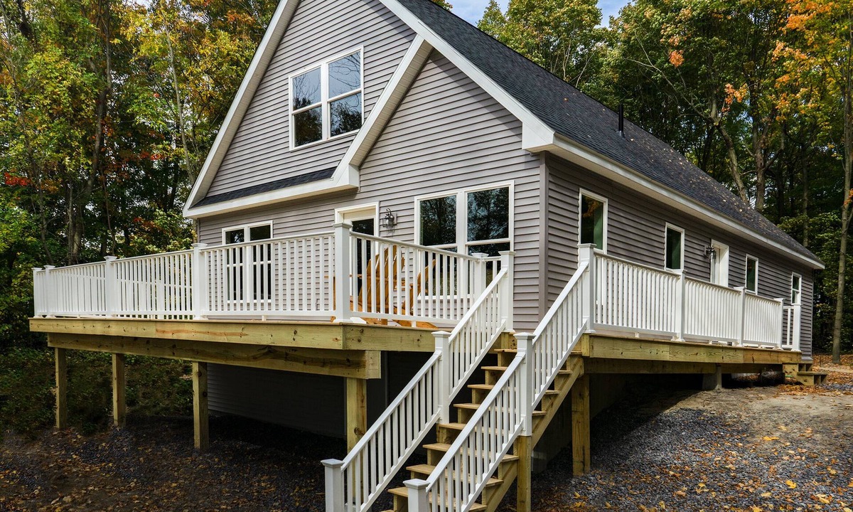 Chazy House | Maple Cove Lakefront Home