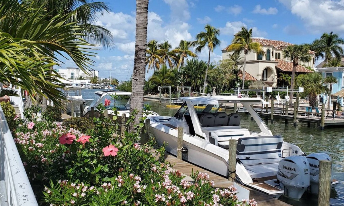Fort Myers Beach Hotel | Matanzas Inn Bayside Resort and Marina