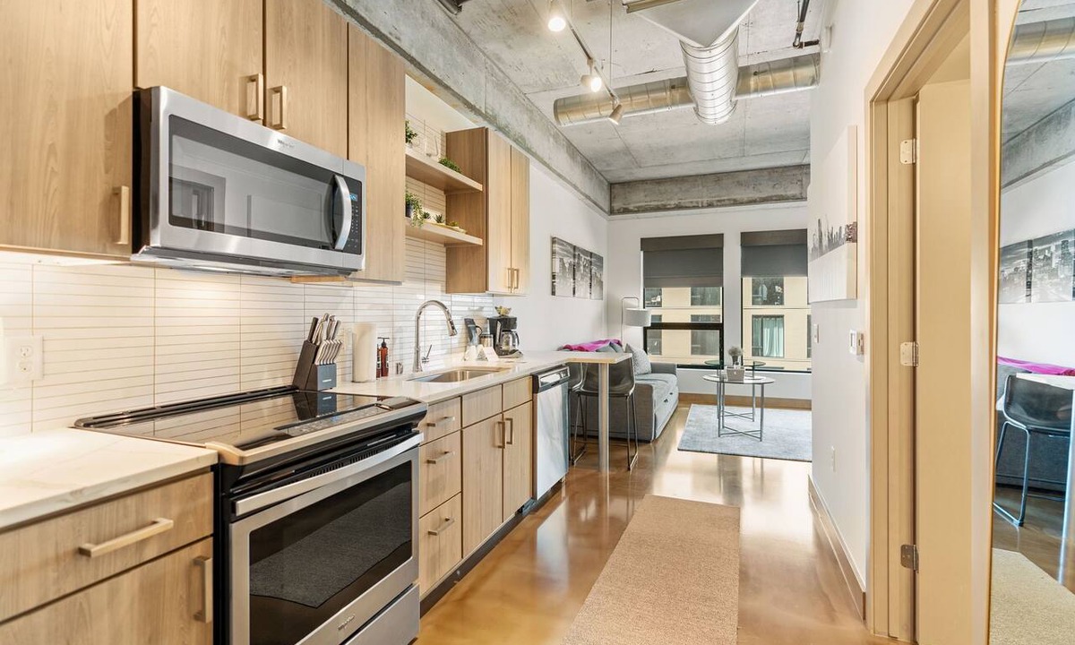 Warehouse District Apartment | MINNeSTAY* Sable 304 | North Loop | Target Center
