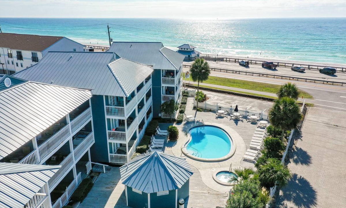 Miramar Beach Condo | Miramar Beach Condo: Pool, Hot Tub, Beach