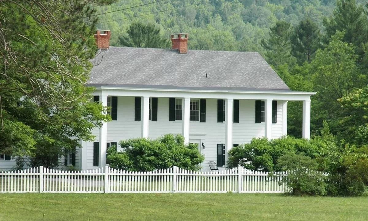 Elizabethtown House | MLK Wkend Open! Ski+Climb+Hike+Sled+Skate+Relax Perfect for multi-family groups!