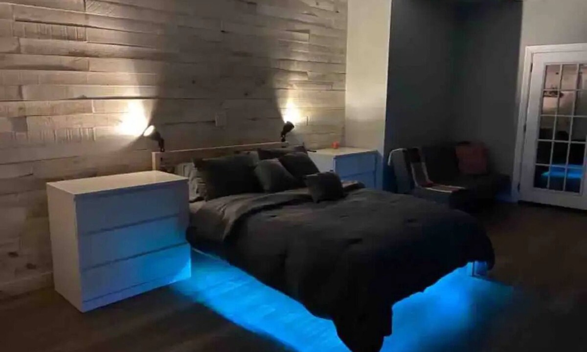 Buford Apartment | Modern, access to everything 3 min to lake Lanier.