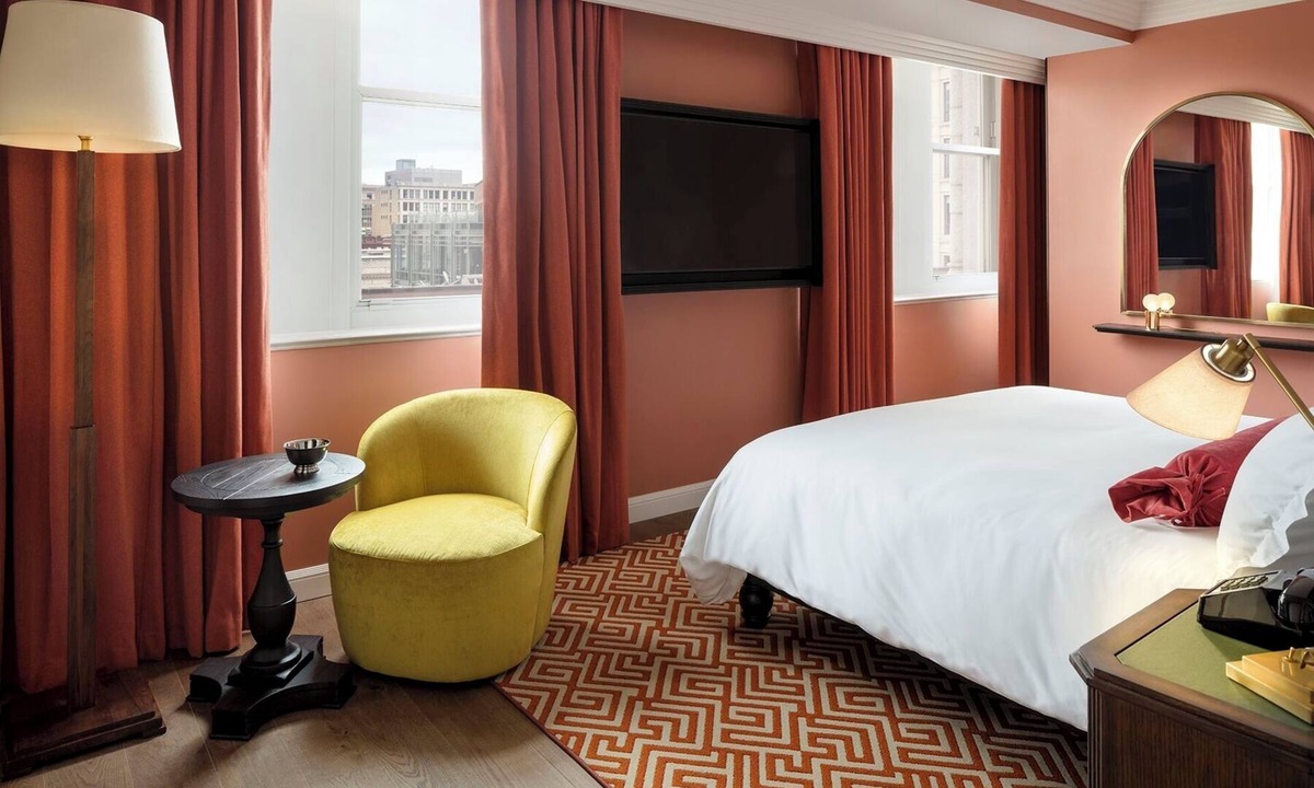 Chinatown Hotel | Modern DC Escape | Free WiFi | Close to Smithsonian