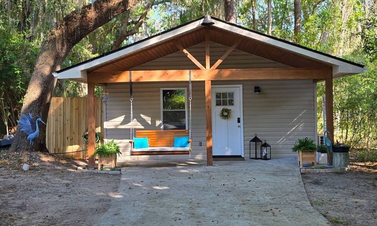 Saint Simons Island House | Modern Guesthouse Near Beaches & FLETC