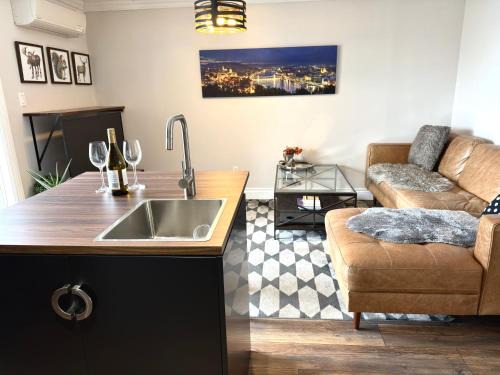 Perth Apartment | Modern Heritage Oasis with Beautiful Tay Basin View