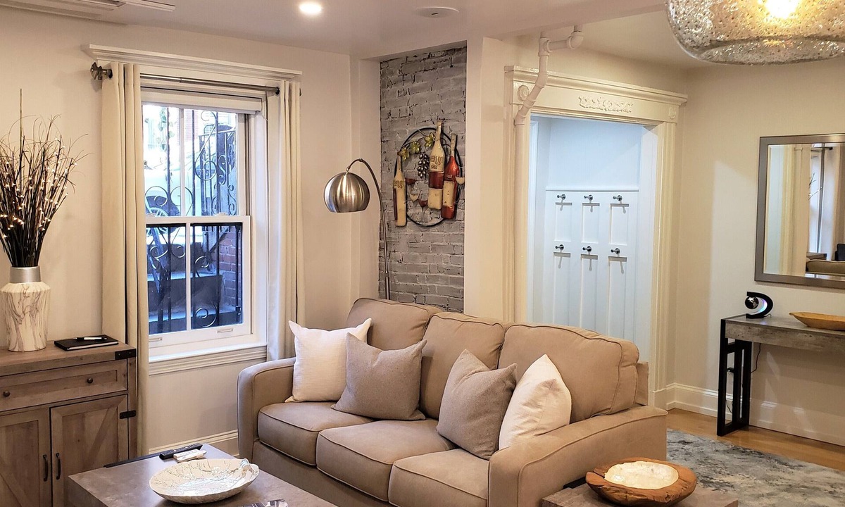 South End Apartment | Modern, Smart 1Bed -Private Entry. Boston's Best Location Close to Everything