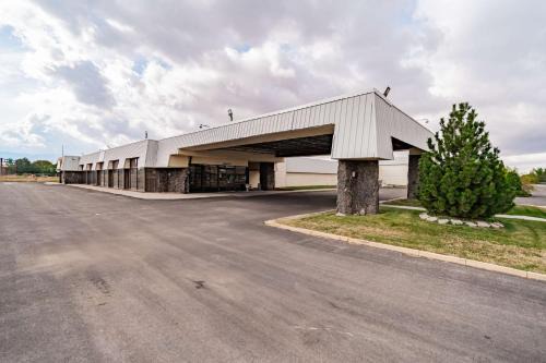 Chubbuck Hotel | Motel 6 Pocatello ID