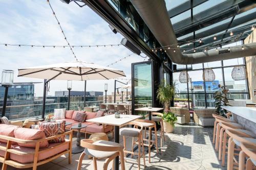Downtown Washington D.C. Hotel | Moxy Washington, DC Downtown