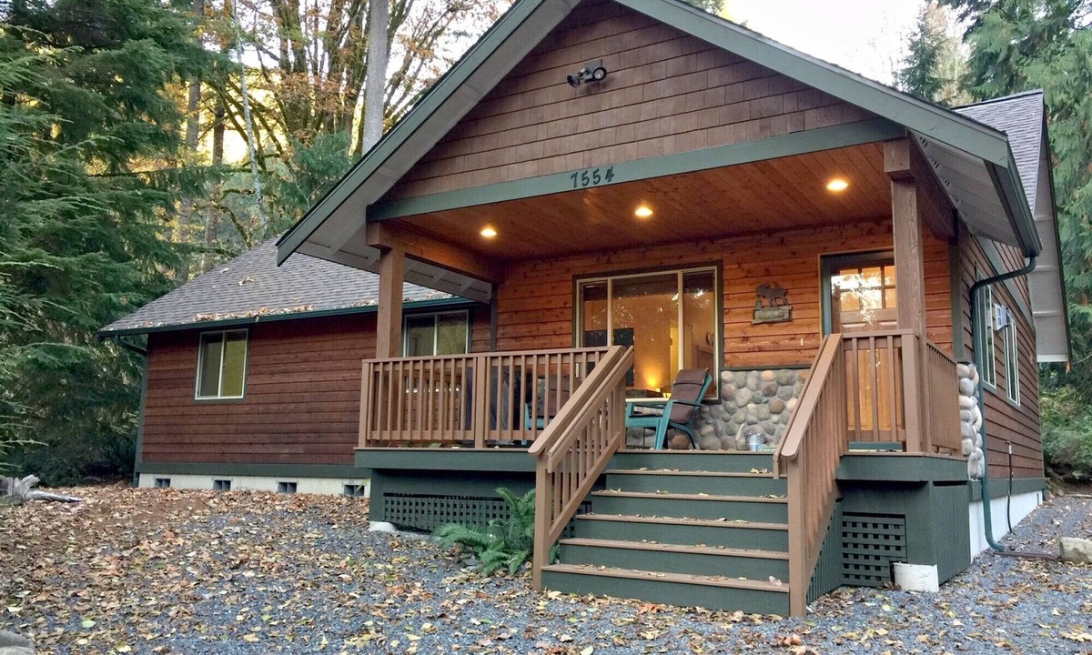 Warnick House | Mt. Baker Lodging Cabin 65 – SLEEPS 10!
