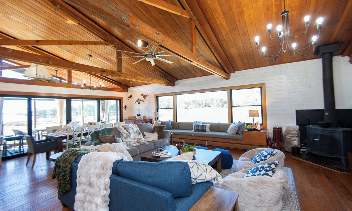 Cambridge House | Multi-home Waterfront Eastern Shore Retreat with 80+ acres to yourself