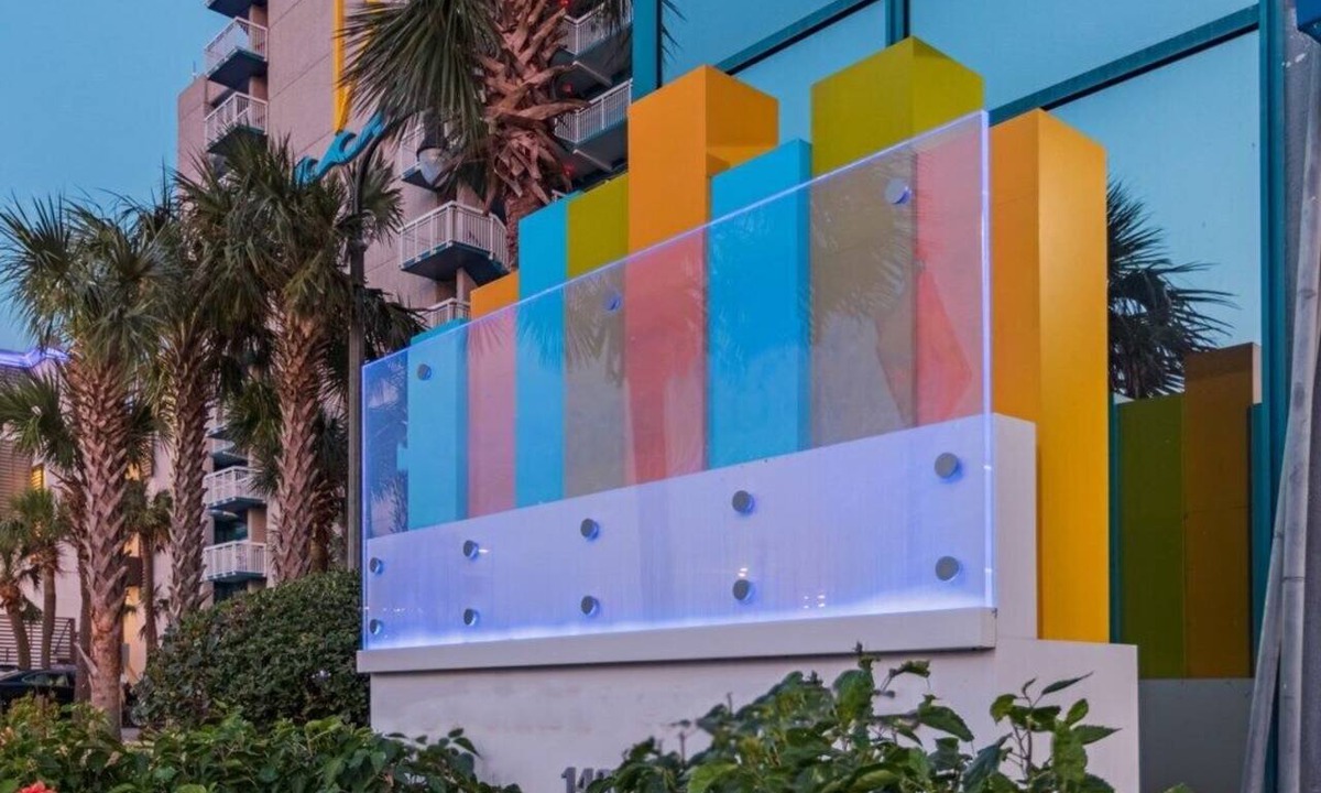 Downtown Myrtle Beach Condo | Myrtle Beach | Oceanfront Escape | Pool & Beach