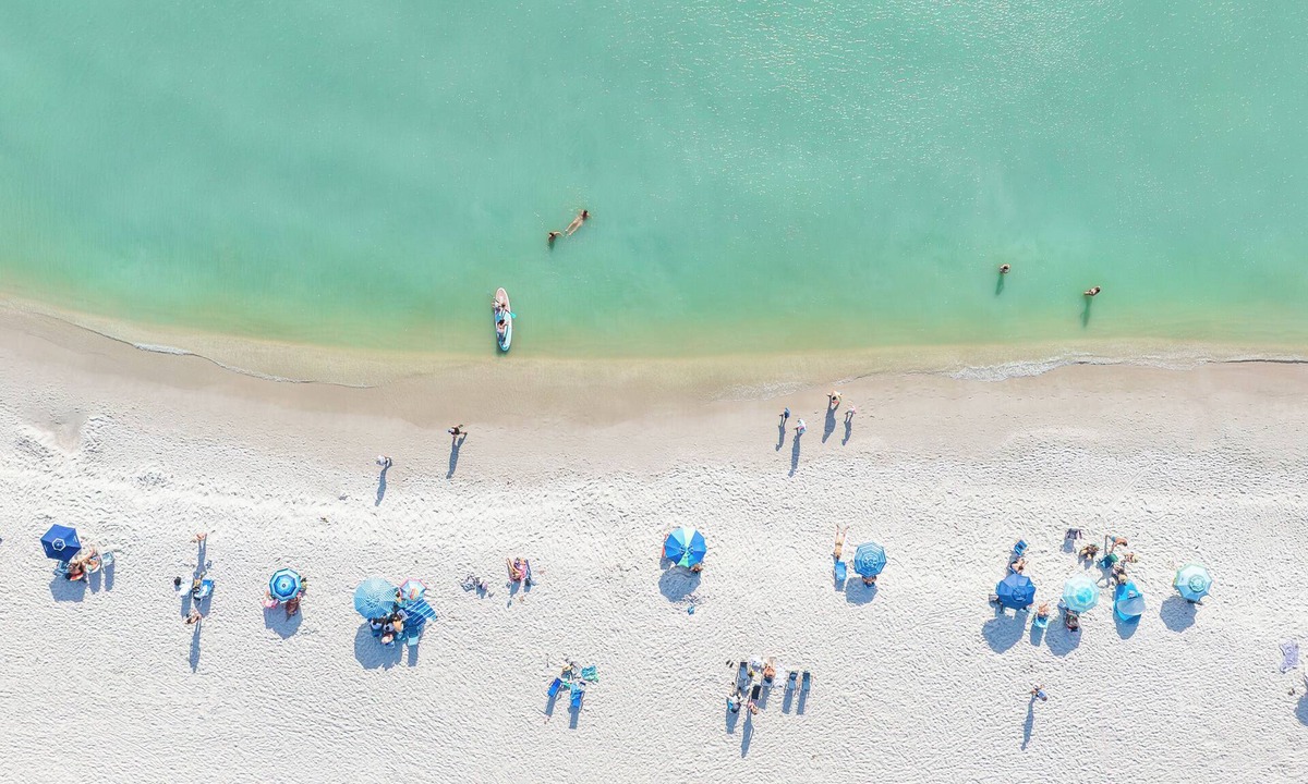 Coquina Sands Hotel | Naples Beach Club, A Four Seasons Resort