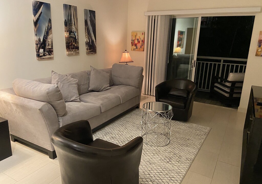 Channel District Apartment | NEW 1/1 Luxury Downtown Tampa Apt