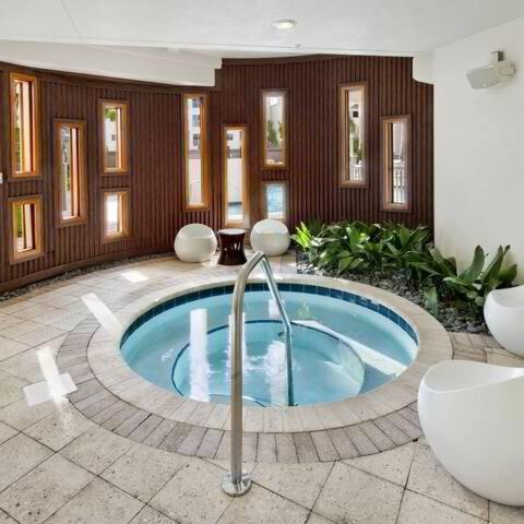 Channel District Apartment | NEW 1 bedroom Luxury Downtown Tampa Apartment