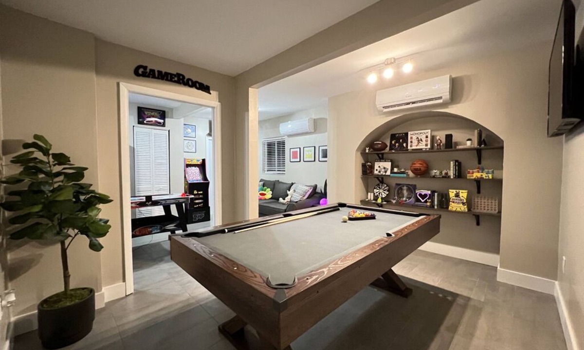 Ludlam House | New! Miami Hideaway w Arcade, Pool & near Airport