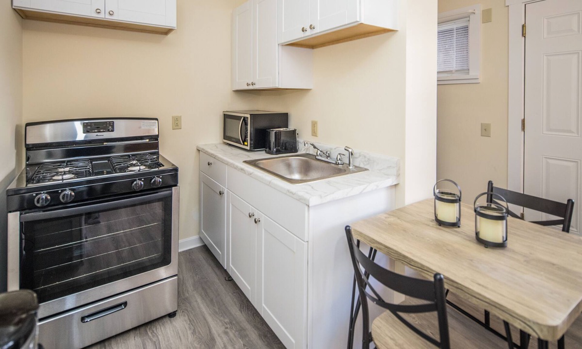 East Haven  Rutland County Apartment | Newly Renovated 1BR Near Killington