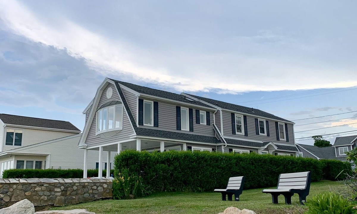 Niantic House | NEWLY RENOVATED GORGEOUS WATERFRONT HOUSE — Located in Black Point Beach