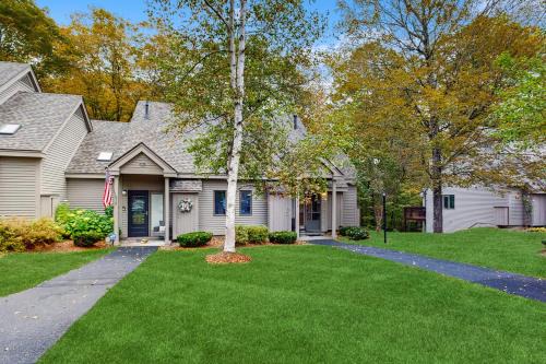 West Hartford Apartment | Newton Village 1A