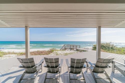 Inlet Beach House | Nifty Shades of Gray l Beachfront and panoramic Views l Fire pit beachside l 4 Bikes