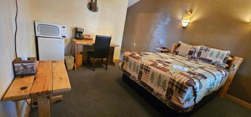Pinetop Hotel | Nine Pines Motel