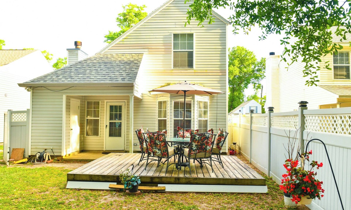 Myrtle Grove House | NN& E Legacy Hideaway
