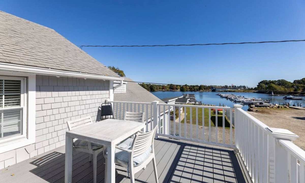 Groton Apartment | Noank Tranquil Waterfront