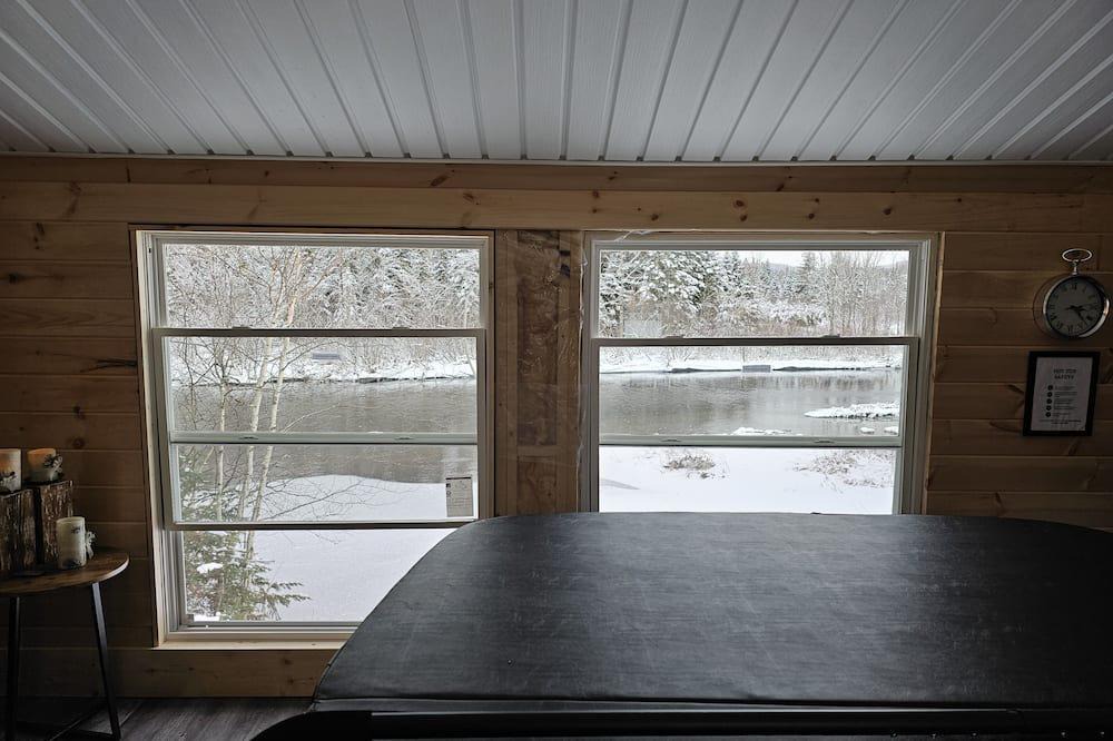 Juniper Cabin | Nordic Spa, Waterfront, Woodstove, Cabin 2
