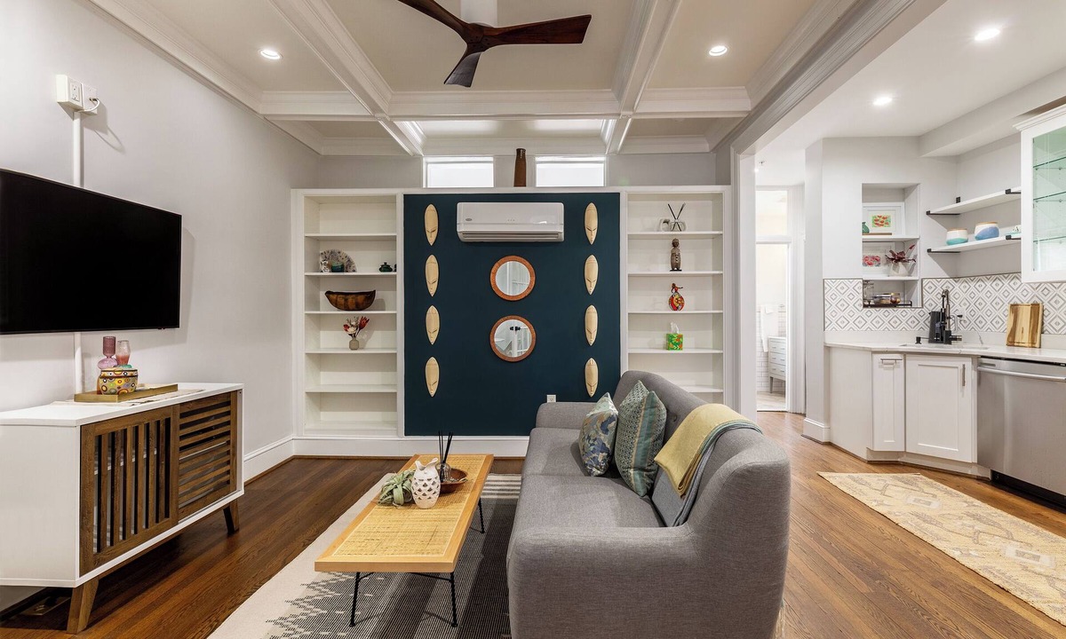 Cleveland Park Apartment | Oasis by the National Cathedral, American University, Georgetown, City Ridge