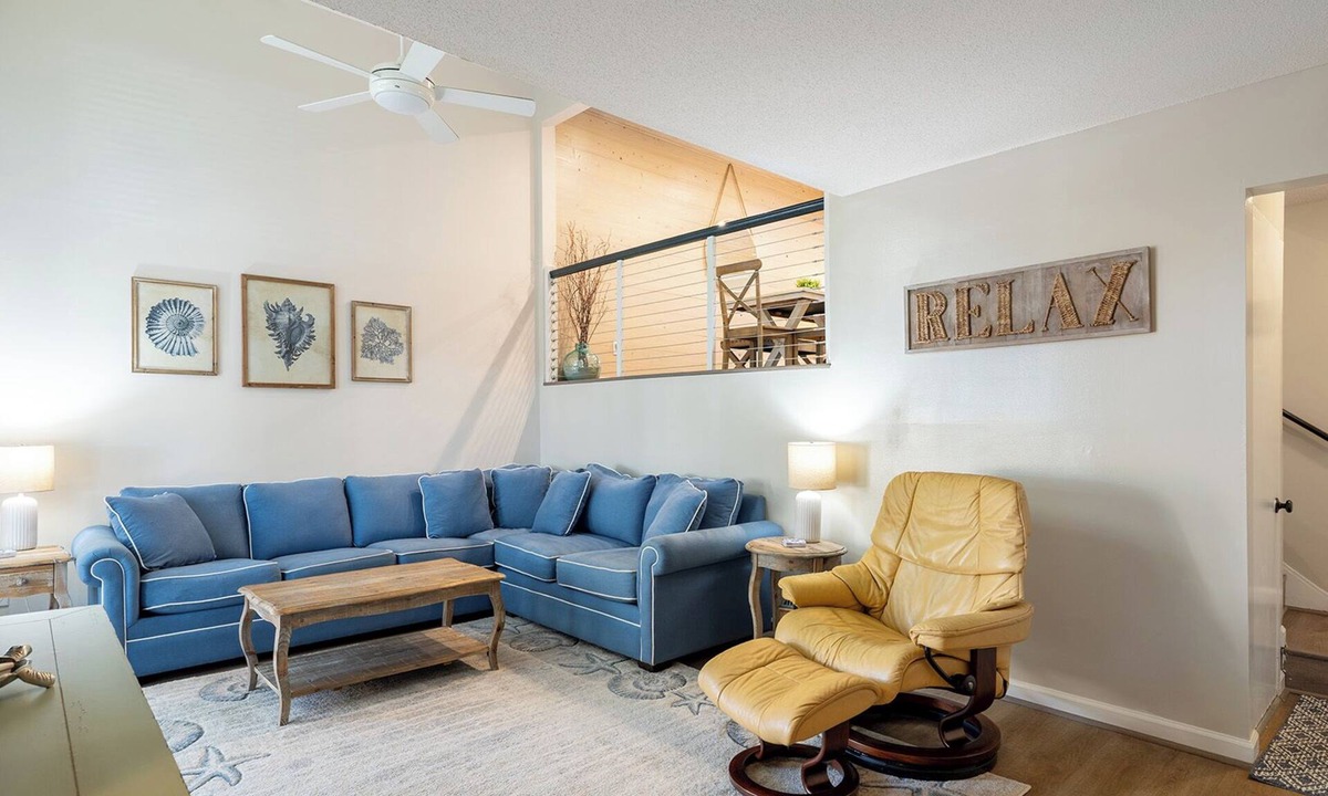 Pine Knoll Shores Condo | Ocean Glen 12, Almost Oceanfront 3BR 2.5BA Condo at Pine Knoll Shores!