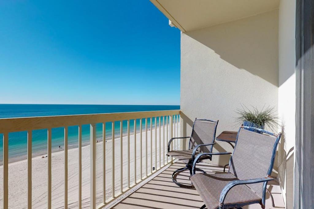 Miramar Beach House | Oceanfront condo with scenic balcony washer & dryer - pool hot tub tennis access