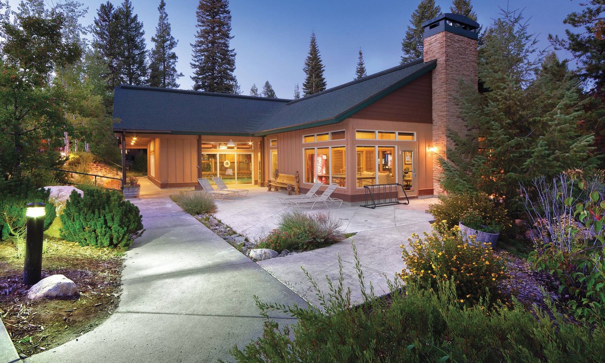 McCall Resort | OFFICIAL LISTING | Worldmark McCall 2BR w Resort Pool 1 Mi From State Park