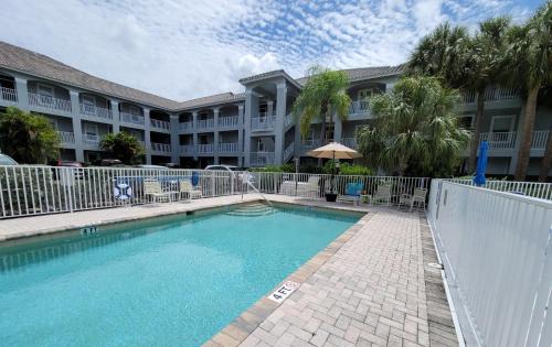 Vanderbilt Beach Apartment | Our Naples Hideaway