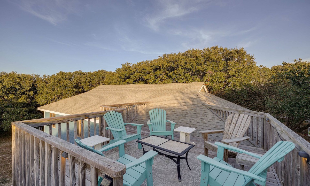 Southern Shores House | Outer Banks Retreat - Walk to Beach!