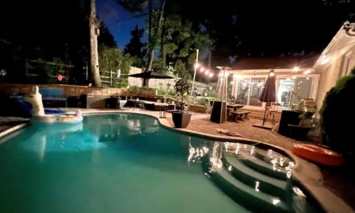 Seminary Hill House | Peaceful Oasis - 3/4-BR Alexandria with Pool and Pet-Friendly!