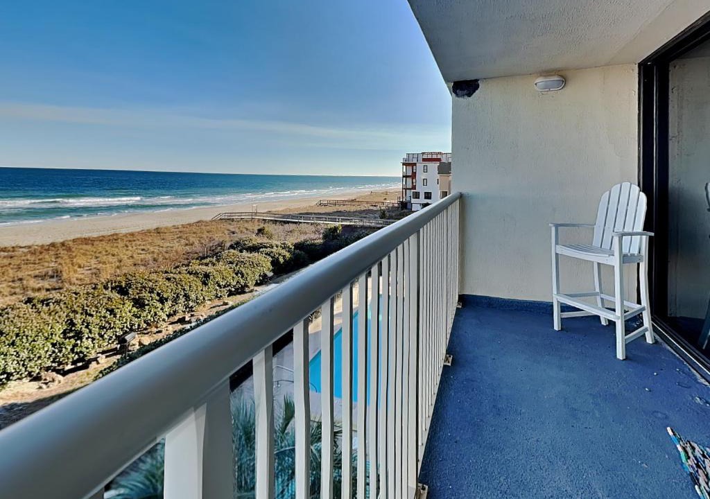 Wilmington Beach Apartment | Pelican Watch #303 - Endless Views Retreat