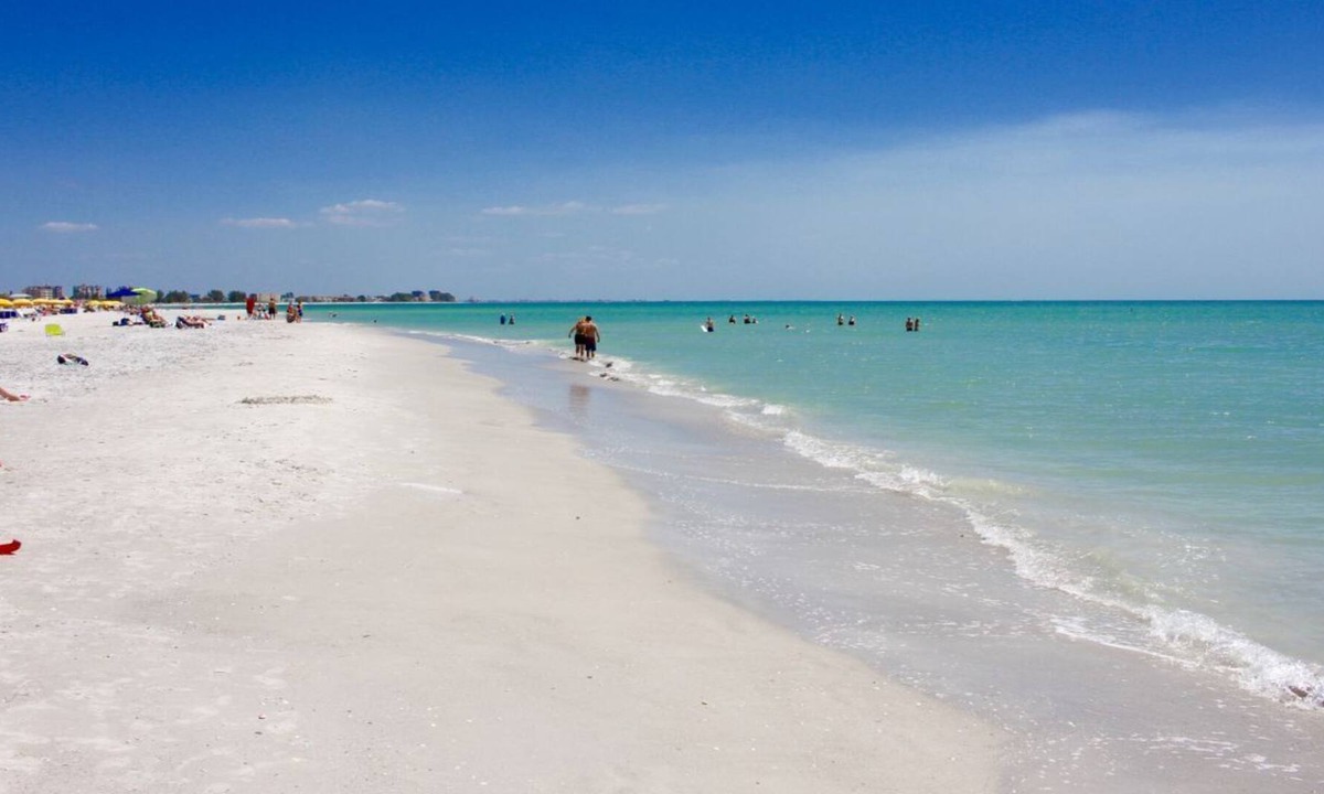 St. Pete Beach Resort | Perfectly Located by the Beach! Gorgeous Room w/ Outside Seating Area | 2 Pools