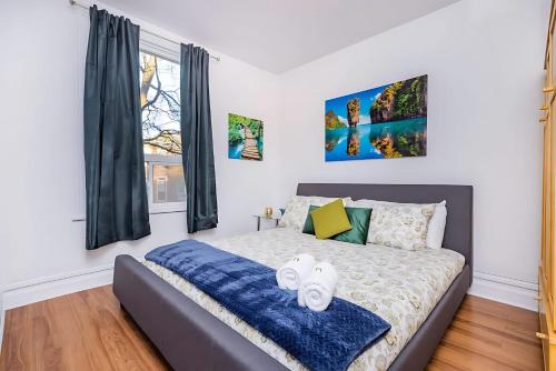 Sandy Hill Apartment | Pet-friendly Apartment - Steps to Rideau Centre