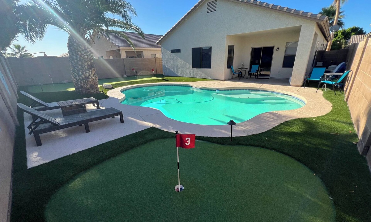 Mountain Vista Ranch House | Pool and Private Putting Green in Surprise Arizona