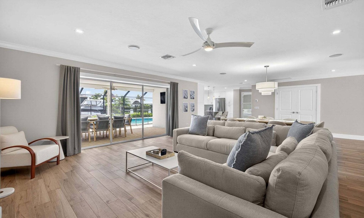 Town and River House | Premier waterfront retreat in Fort Myers - Villa Magnolia