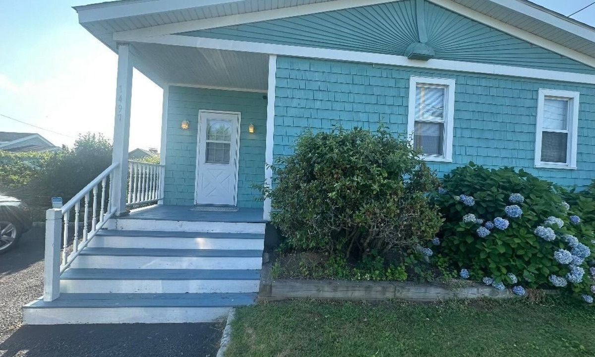 Point Judith House | Private Beach Community-walk from the house to the beach