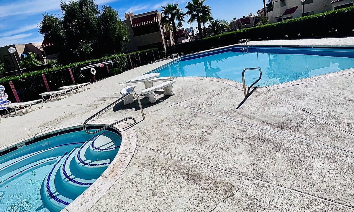 Chinatown Condo | Private Condo Near Las Vegas Strip