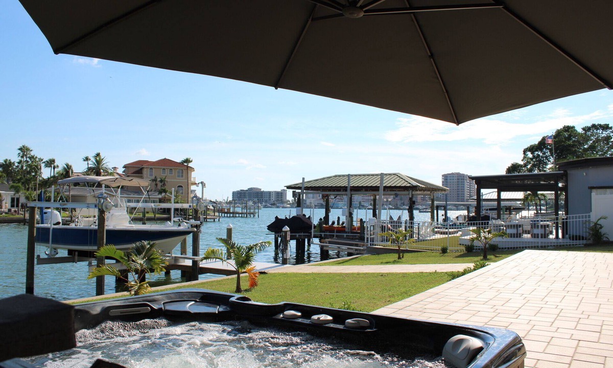 Island Estate House | Private house in Island Estates, Clearwater Beach