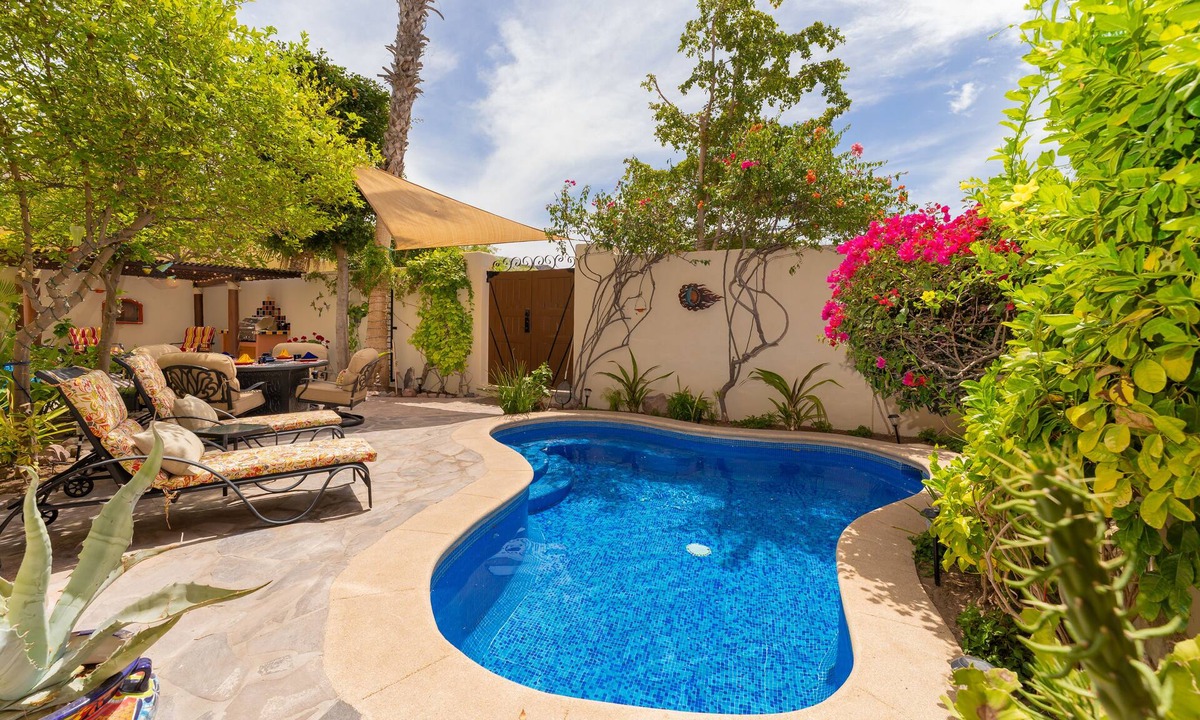 Nopolo House | Private pool - 2 Bikes Available By Casago, BBQ